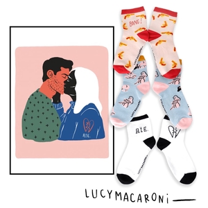 Pack Affiche + Chaussettes Lucy Macaroni Heart Healer #2