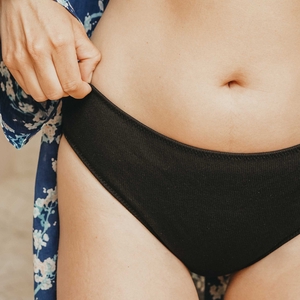 Culotte menstruelle coton cotelé noir - flux moyen à abondant
