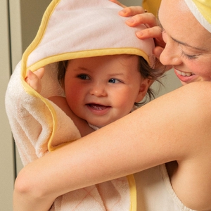 Cape de bain bébé