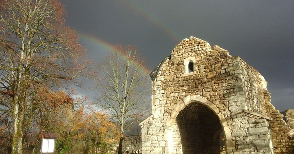 Un toit pour la vieille église de Saint Alban
