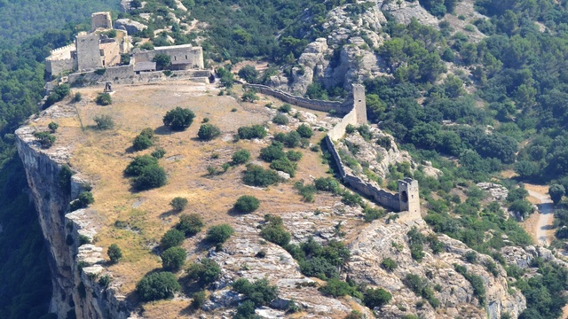 Descendant 4 Film Complet En Français Youtube Visite virtuelle de la Forteresse de Mornas - Ulule