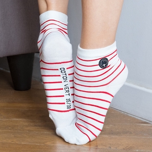 Les chaussettes basses rayées en coton BIO | Blanc/rouge